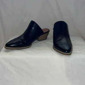 Heeled Mule with Round Pointed Toe